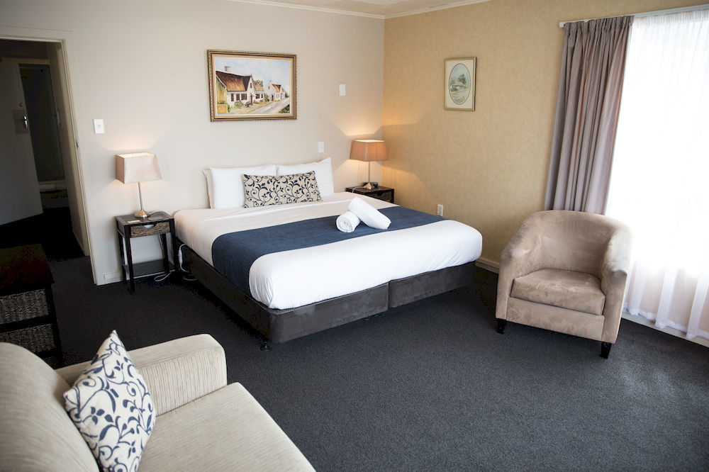 Harbour View And Waterfront Motel